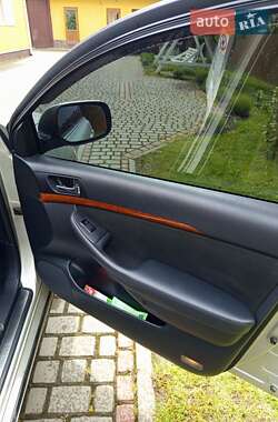 Седан Toyota Avensis 2006 в 