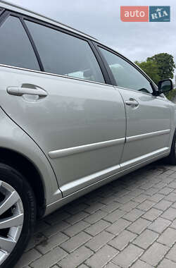 Универсал Toyota Avensis 2008 в 