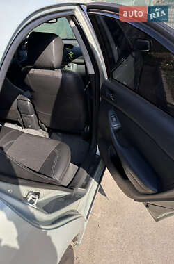 Ліфтбек Toyota Avensis 2004 в 