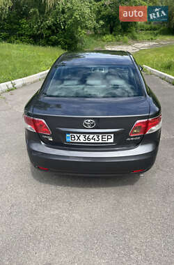 Седан Toyota Avensis 2011 в 
