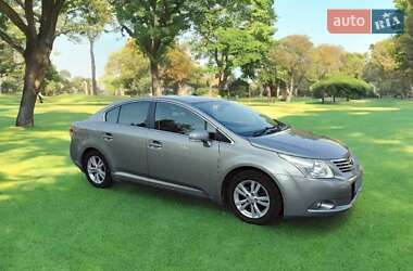Седан Toyota Avensis 2011 в Ровно