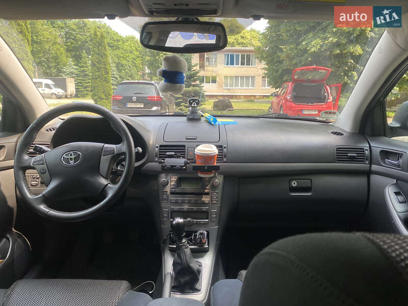 Универсал Toyota Avensis 2006 в Харькове