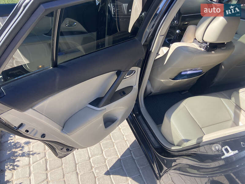 Универсал Toyota Avensis 2008 в Киеве