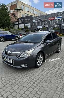 Седан Toyota Avensis 2008 в Львові