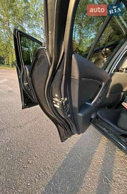 Седан Toyota Avensis 2011 в 