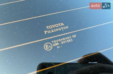 Седан Toyota Avensis 2011 в 