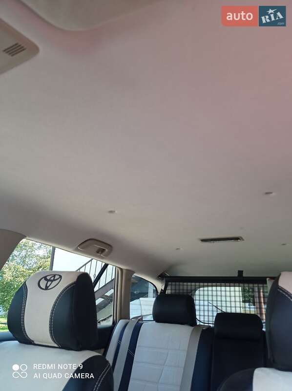 Универсал Toyota Avensis 2004 в Бориславе