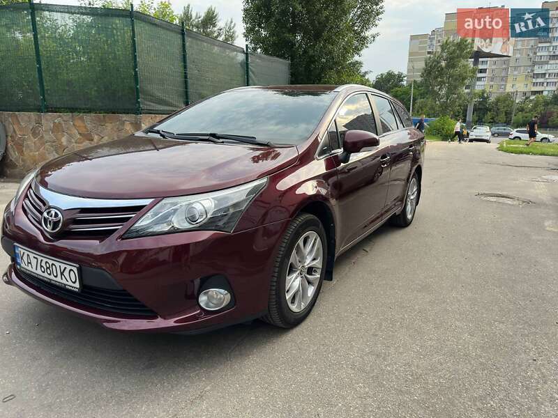 Универсал Toyota Avensis 2012 в Киеве фото 24 Универсал Toyota Avensis 2012 в Киеве
