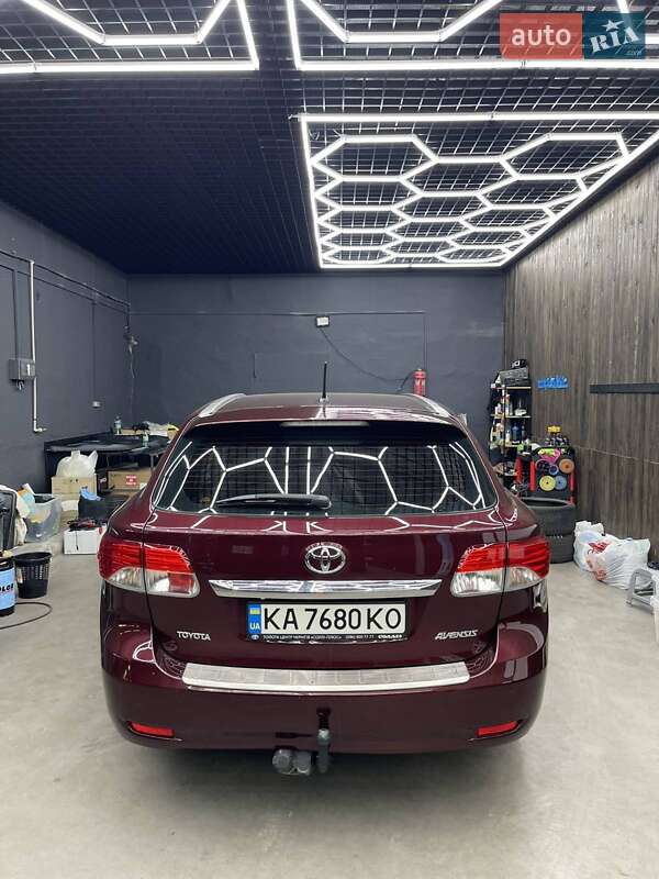 Универсал Toyota Avensis 2012 в Киеве фото 47 Универсал Toyota Avensis 2012 в Киеве