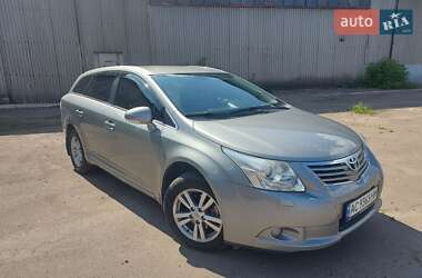 Універсал Toyota Avensis 2010 в Луцьку