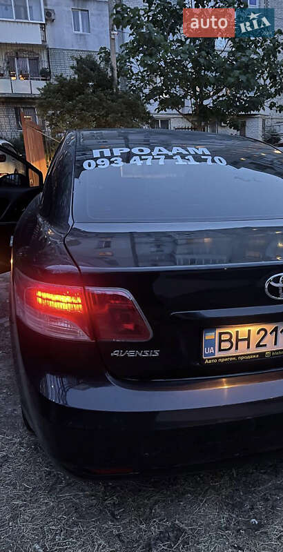 Седан Toyota Avensis 2011 в Одессе