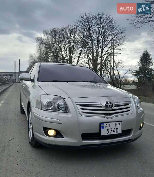 Седан Toyota Avensis 2006 в Ивано-Франковске фото 2 Седан Toyota Avensis 2006 в Ивано-Франковске