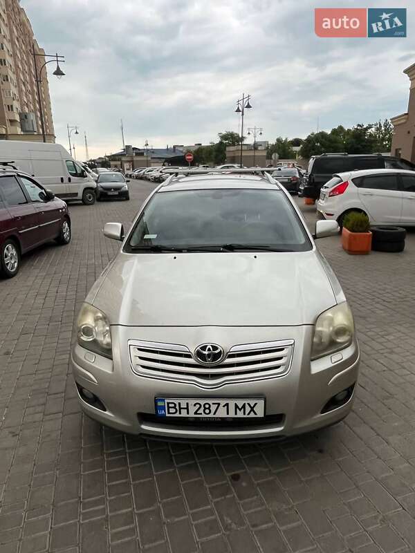 Универсал Toyota Avensis 2006 в Одессе