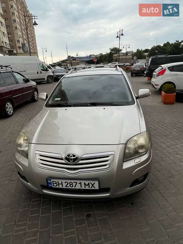 Универсал Toyota Avensis 2006 в Одессе