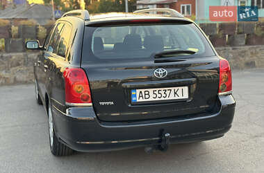 Универсал Toyota Avensis 2004 в 