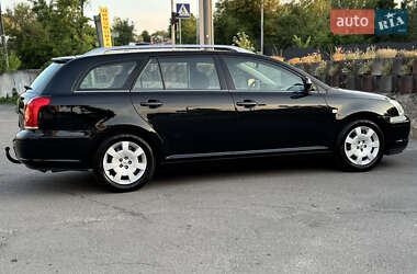 Универсал Toyota Avensis 2004 в 