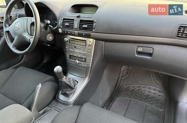 Универсал Toyota Avensis 2004 в 