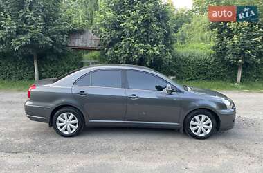 Седан Toyota Avensis 2008 в 