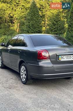Седан Toyota Avensis 2008 в 