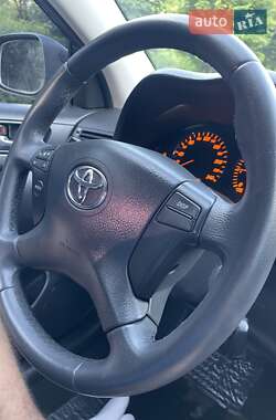 Седан Toyota Avensis 2008 в 