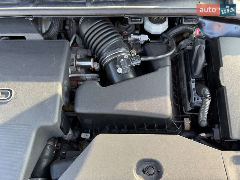 Універсал Toyota Avensis 2009 в Житомирі