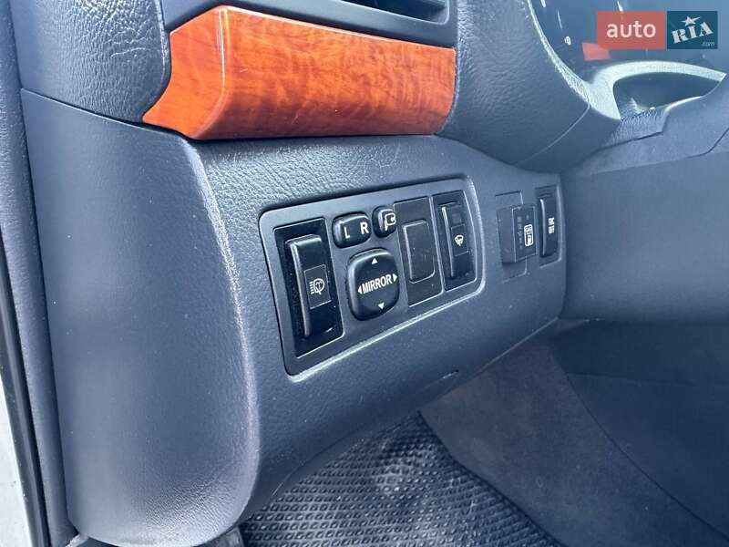 Седан Toyota Avensis 2006 в Коломиї