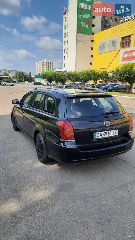 Универсал Toyota Avensis 2004 в Черкассах