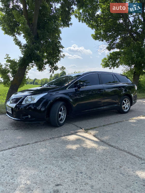 Универсал Toyota Avensis 2010 в Кодыме