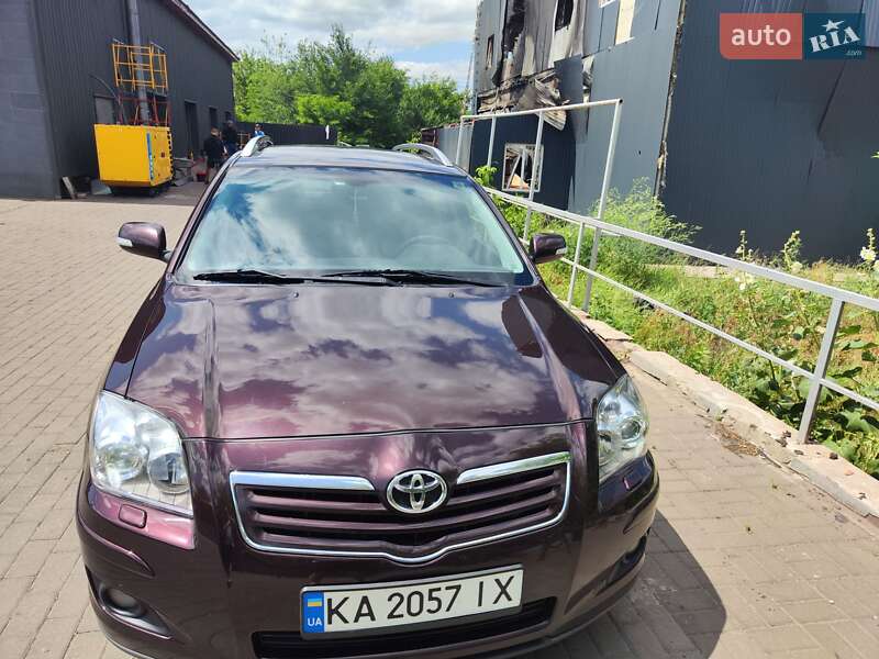 Универсал Toyota Avensis 2007 в Краматорске