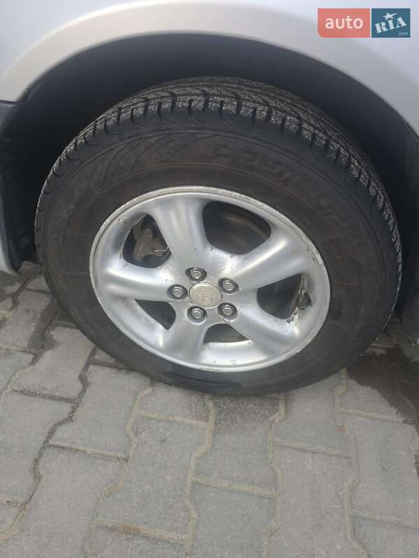 Универсал Toyota Avensis 1999 в Баре