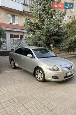 Седан Toyota Avensis 2008 в Сумах