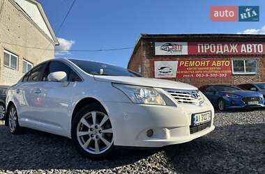 Седан Toyota Avensis 2011 в Смеле