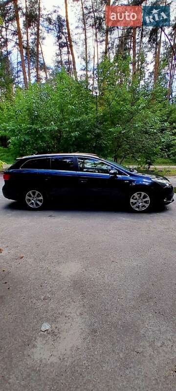 Универсал Toyota Avensis 2012 в Киеве