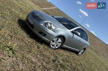 Седан Toyota Avensis 2007 в Днепре