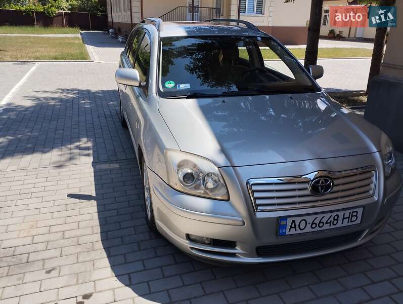 Toyota Avensis 2004