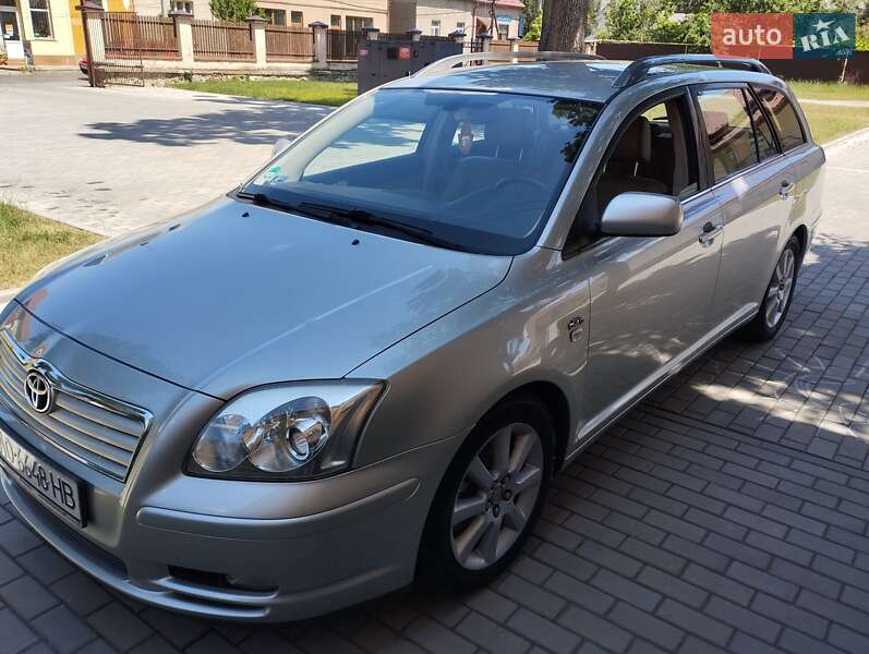 Универсал Toyota Avensis 2004 в Виноградове