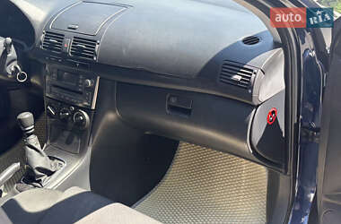 Универсал Toyota Avensis 2006 в 