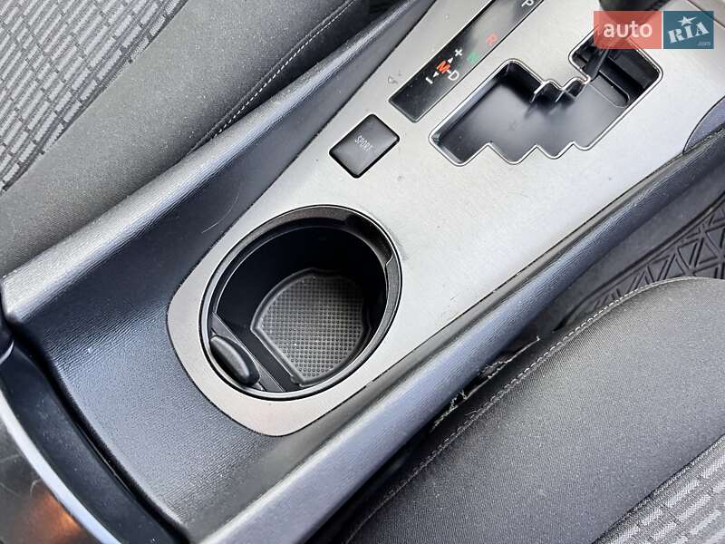 Универсал Toyota Avensis 2011 в Нововолынске