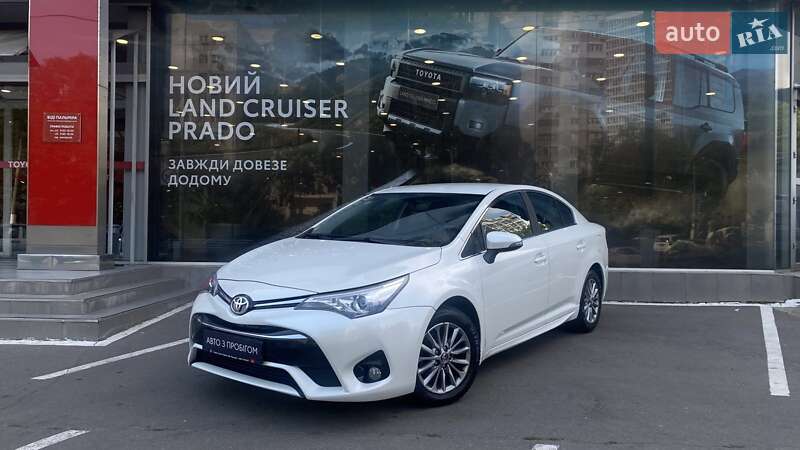 Toyota Avensis 2016