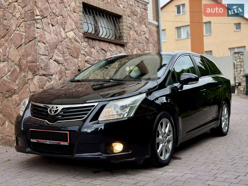 Универсал Toyota Avensis 2009 в Тернополе