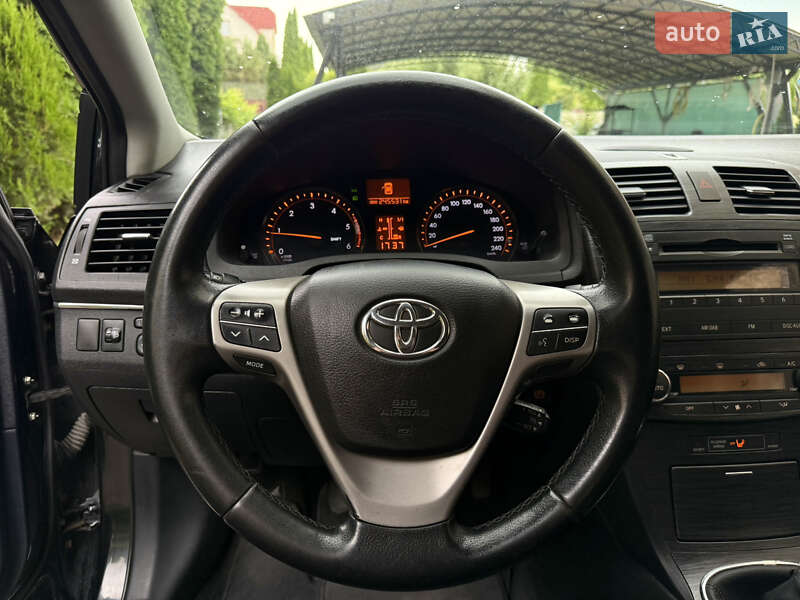 Универсал Toyota Avensis 2009 в Тернополе