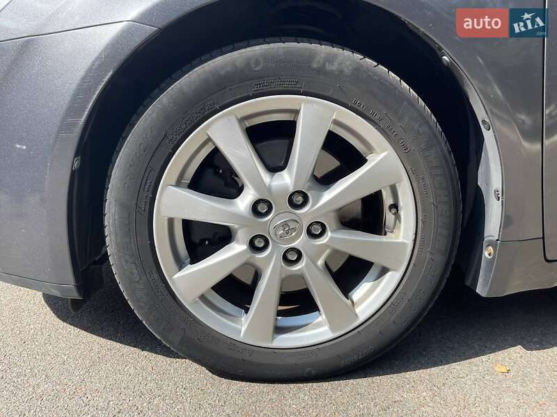 Универсал Toyota Avensis 2008 в Чернигове