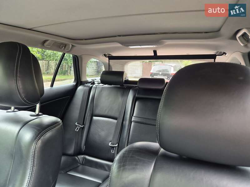 Универсал Toyota Avensis 2010 в Житомире