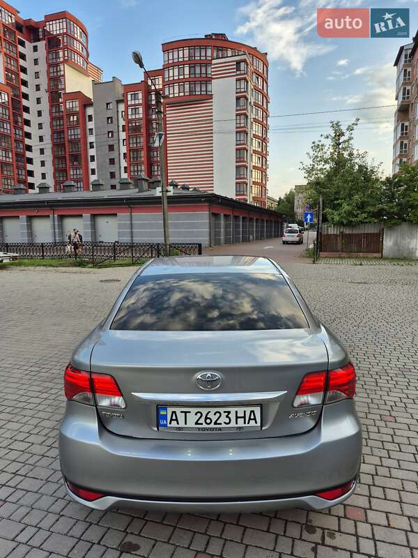 Седан Toyota Avensis 2012 в Ивано-Франковске фото 8 Седан Toyota Avensis 2012 в Ивано-Франковске