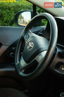 Универсал Toyota Avensis 2009 в 