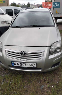 Седан Toyota Avensis 2007 в Киеве