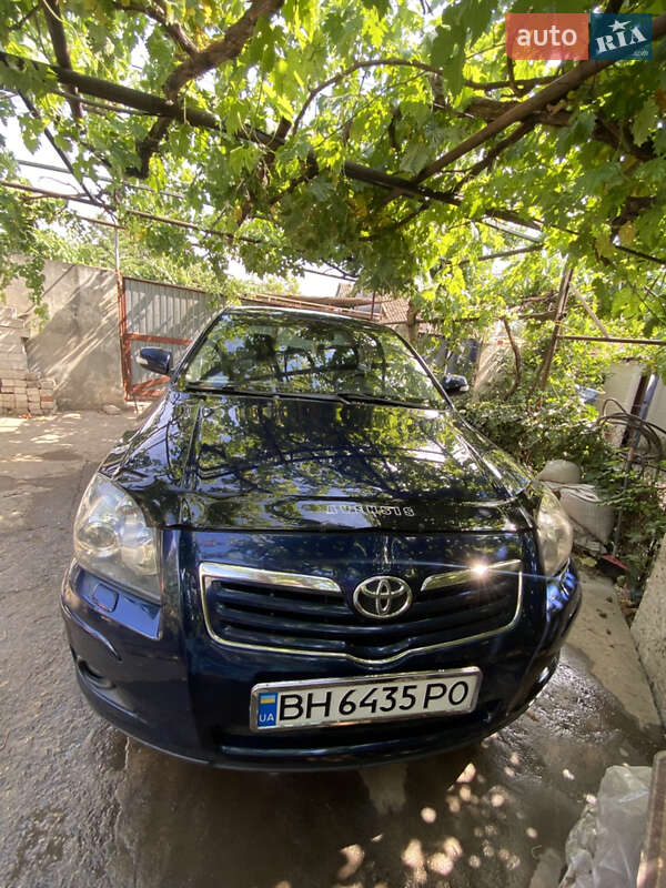 Седан Toyota Avensis 2007 в Одесі