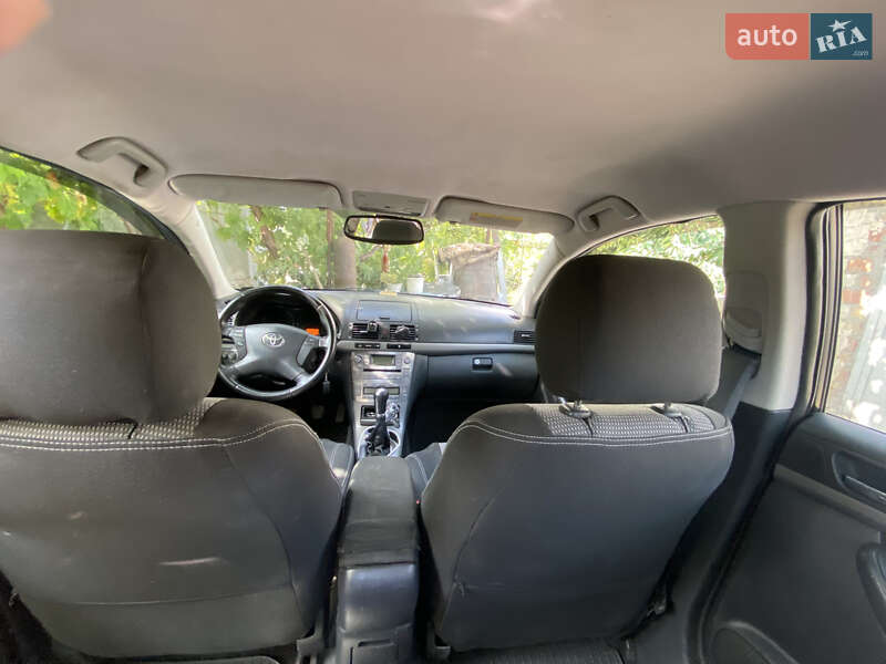 Седан Toyota Avensis 2007 в Одесі