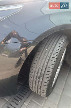 Седан Toyota Avensis 2012 в Первомайске