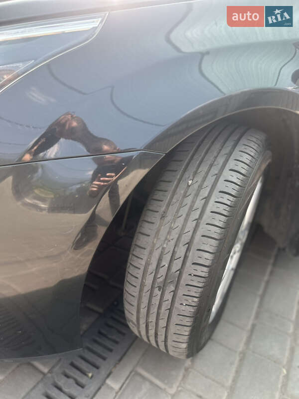 Седан Toyota Avensis 2012 в Первомайске